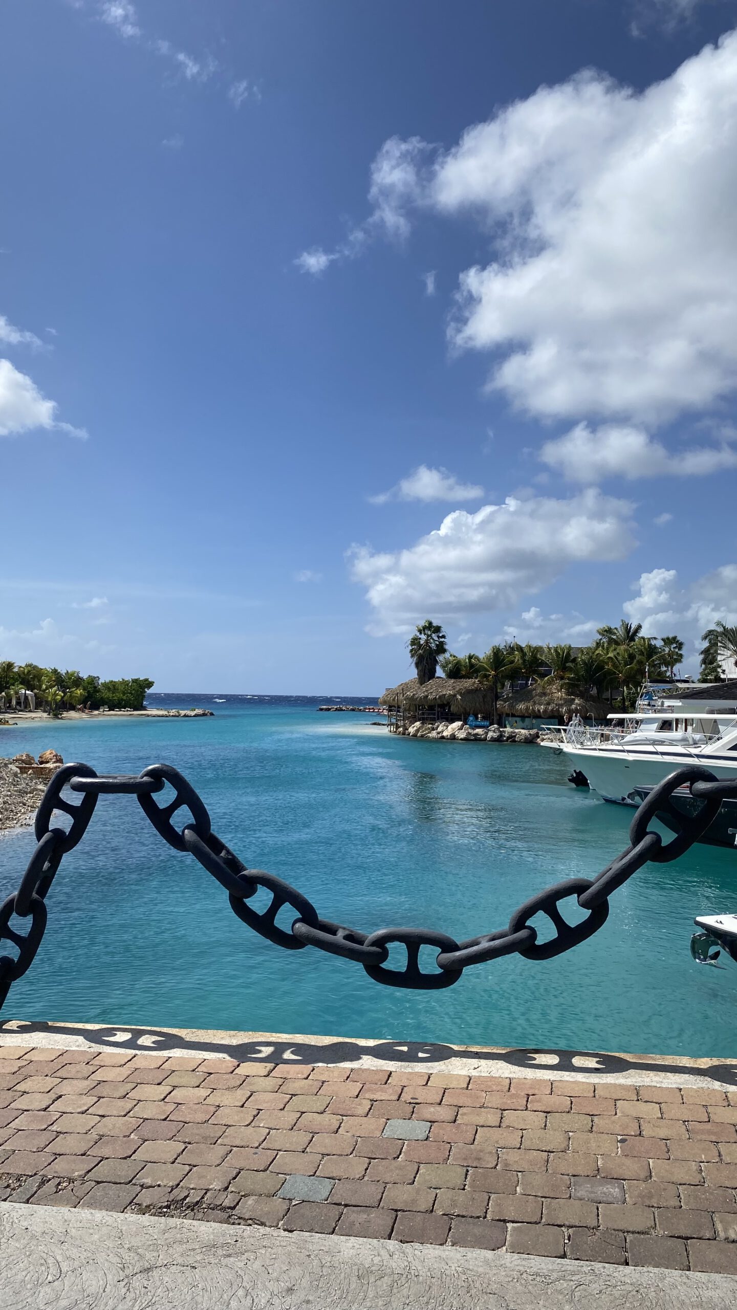 Mambo beach - Curaçao - Schrijfretraite - Kelly Meulenberg - Claudia Stinne
